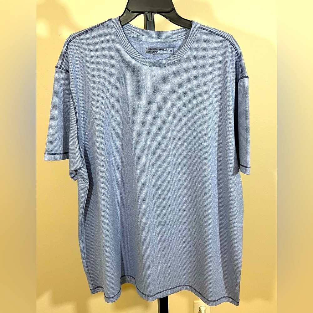 ⛱️ Nwt Performance Mens XL casual athletic pullover shirt (Dillards)